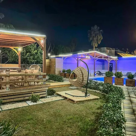 07 Luxury Only For Family * באלאק