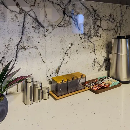 07 Luxury Only For Family באלאק