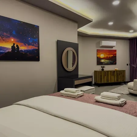 07 Luxury Only For Family *