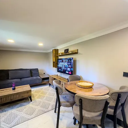 07 Luxury Only For Family *