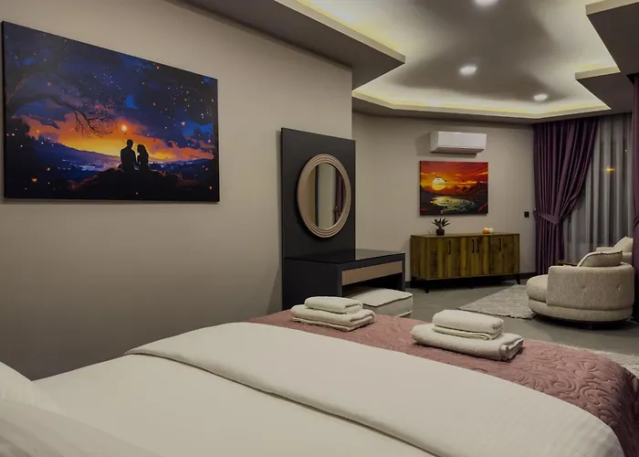 07 Luxury Only For Family *