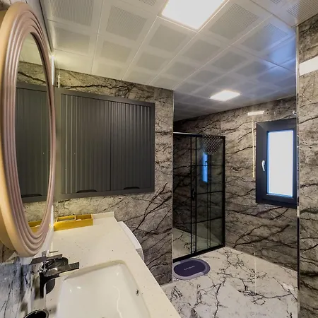 07 Luxury Only For Family *